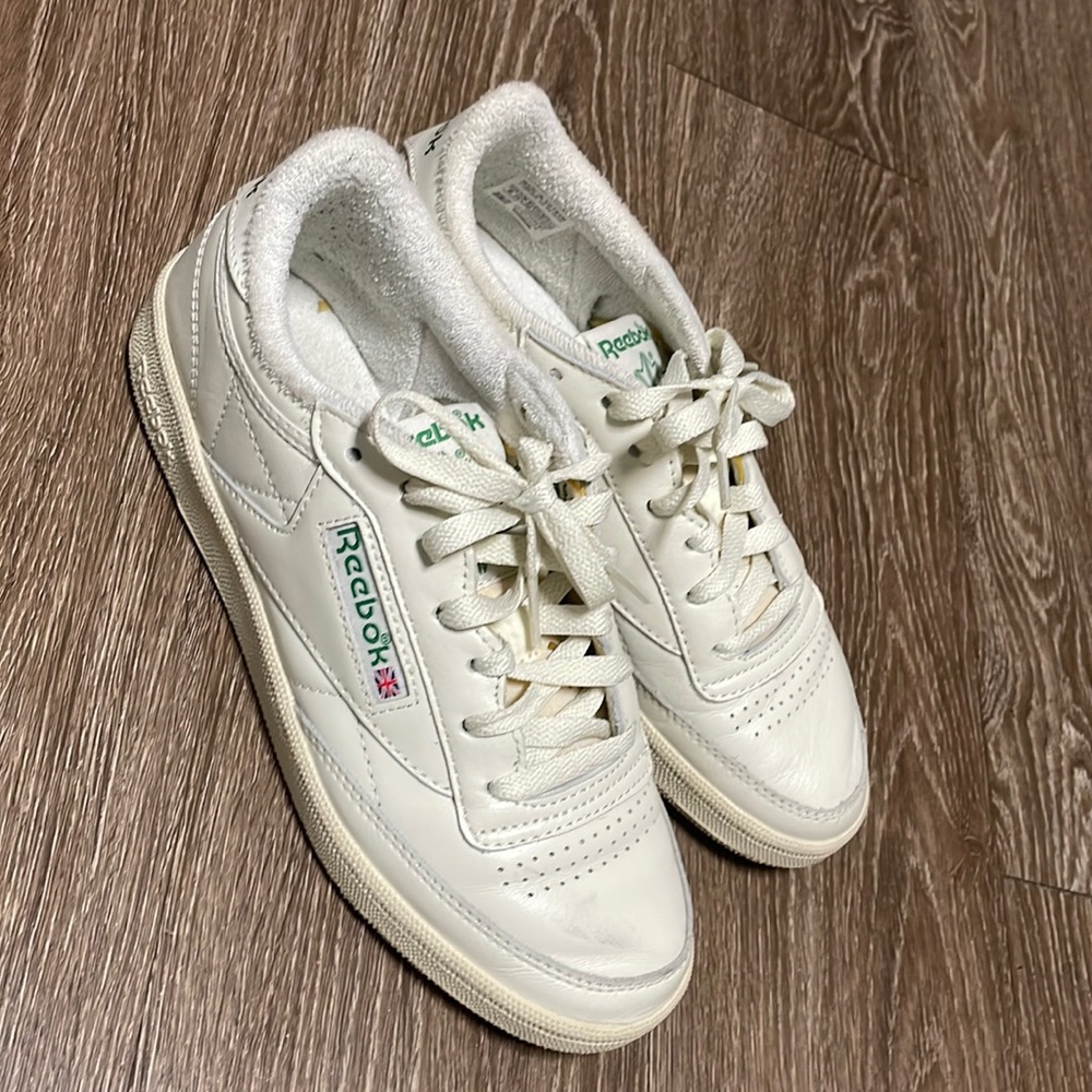 Vintage Reebok sneakers